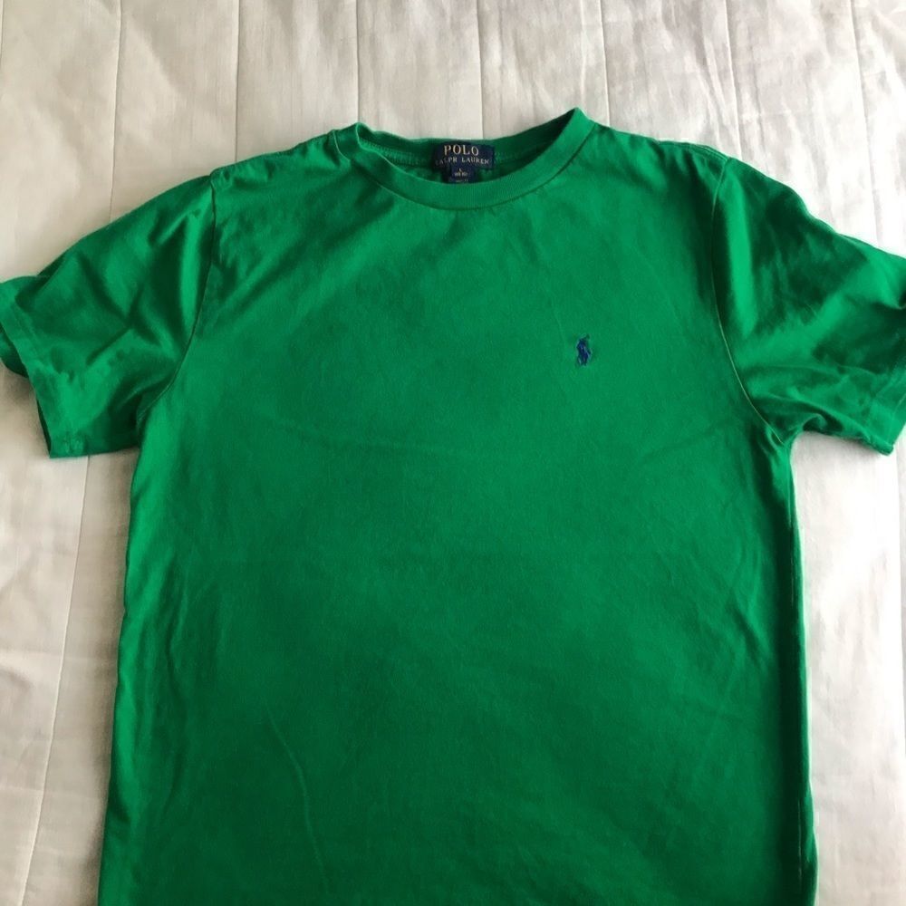 PoloâRalphâLaurenâ
T-shirt sizeâ14